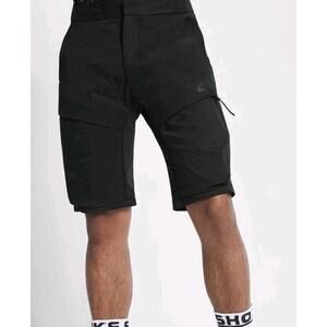 Nike Sportswear Tech Pack Woven Packable Cargo Shorts Men Size 30 X 11